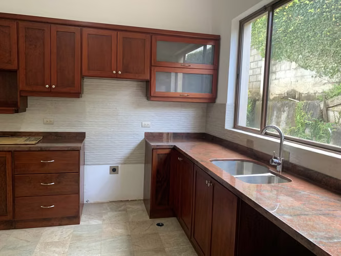 Vendo casa nueva San Isidro Heredia - Imagen 7