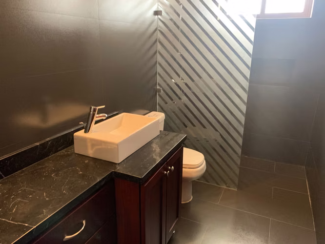 Vendo casa nueva San Isidro Heredia - Imagen 13