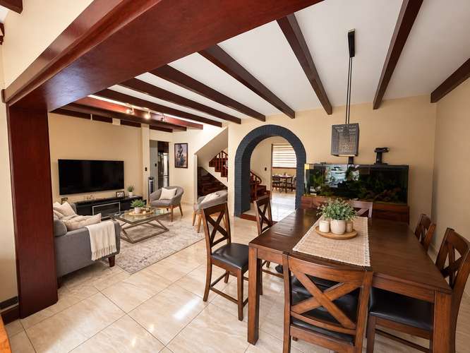Alquiler Casa Rohrmoser | 6 Habitaciones + 4 Parqueos | A minutos de La Sabana | $2,200/ mes - Imagen 14