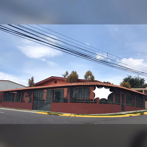 VENTA CASA EN HEREDIA CENTRICA - EXCELENTE PUNTO
