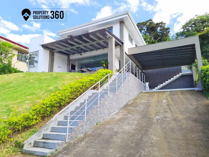 Beautiful House with View, 3 Hab. + Office (Moravia)