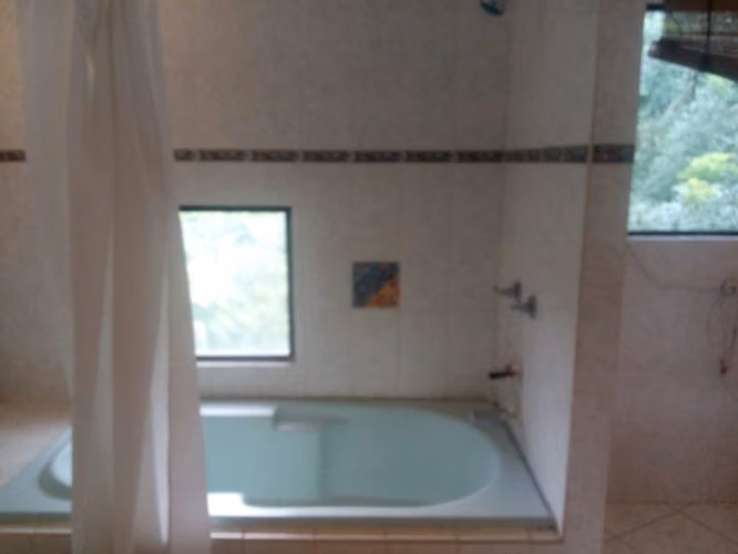 Atenas – Casa Independiente con Apartamento y Piscina Privada  con acceso a calle asfaltada - Imagen 6