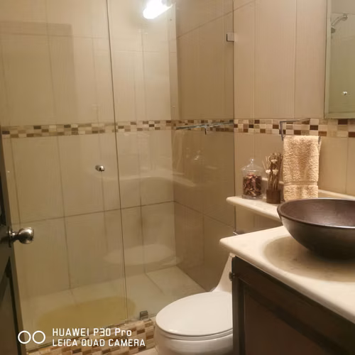 ESCAZU  con vista Casa independiente + apartamento