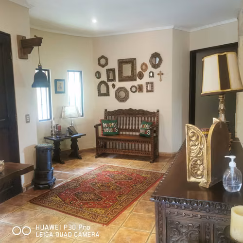 ESCAZU  con vista Casa independiente + apartamento