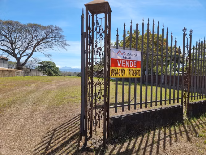 EN VENTA- AMPLIO LOTE - CORREDOR TURISTICO COMERCIAL- LA GARITA - Imagen 3
