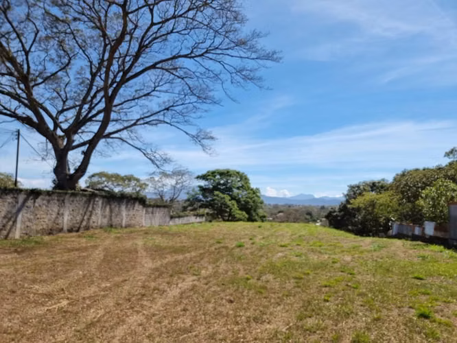 EN VENTA- AMPLIO LOTE - CORREDOR TURISTICO COMERCIAL- LA GARITA - Imagen 6