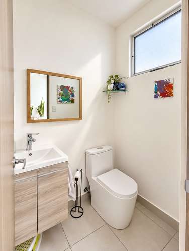 Casa Moderna en Condominio Blue Cariari Belén | 2 Habs + 2.5 Baños + Jardín + Gym + Prevista EV | $212k USD | Año 2023 - Imagen 12