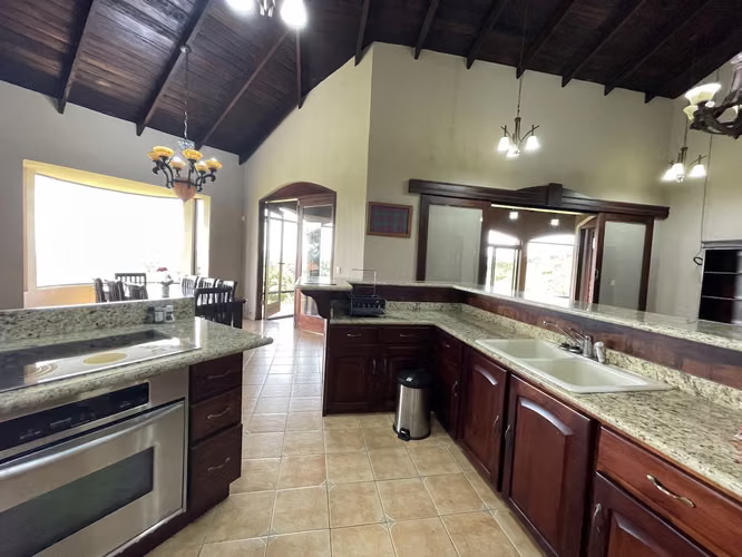 Se vende propiedad de lujo en Parcelas, Tilarán, Guanacaste (AD)