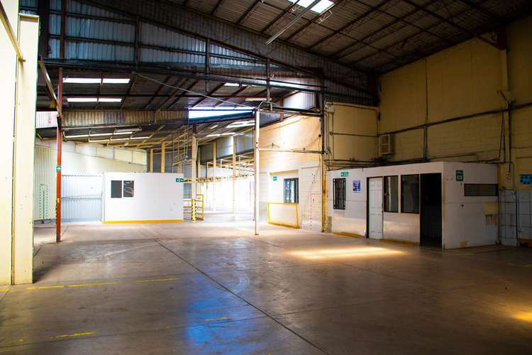 ¡Punto estratégico! Nave industrial Cipreses de Curridabat