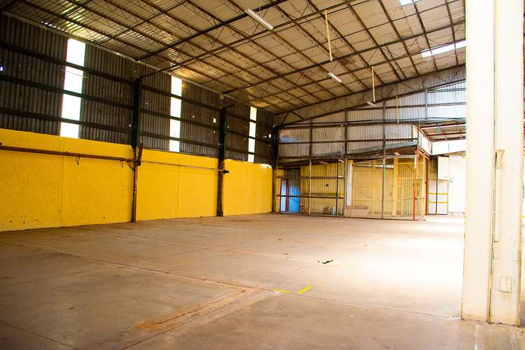 ¡Punto estratégico! Nave industrial Cipreses de Curridabat