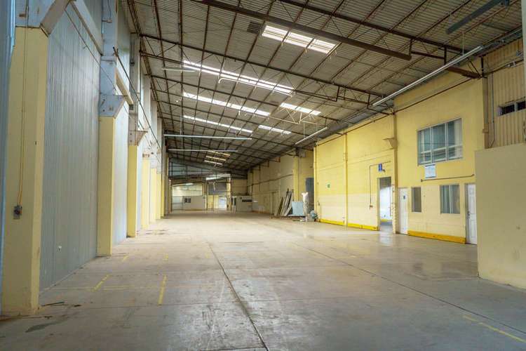 ¡Punto estratégico! Nave industrial Cipreses de Curridabat