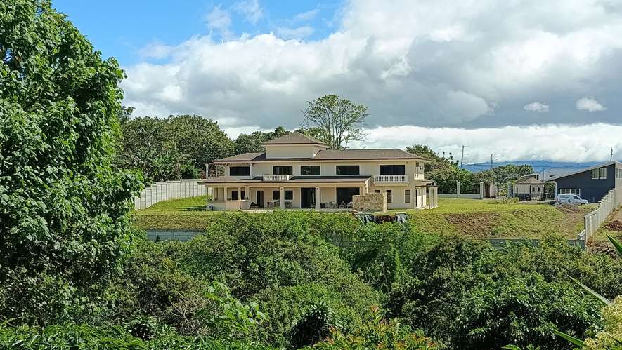 Lote con Vista a la Montaña - 3370 m2 - San Rafael de Heredia - Imagen 4