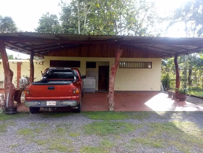 Venta de casa en Florencia San Carlos