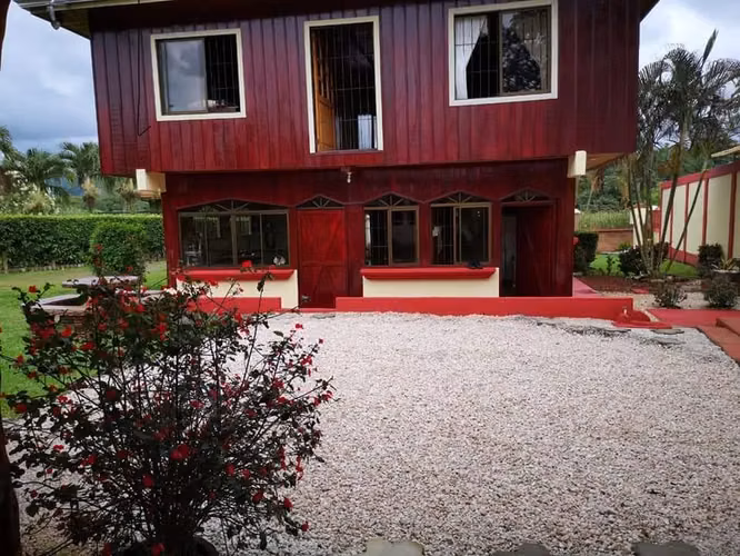 Venta de casa en Florencia San Carlos