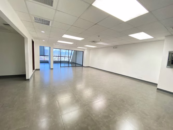 Alquiler de oficinas Paseo Colón 140m2 y 161m2
