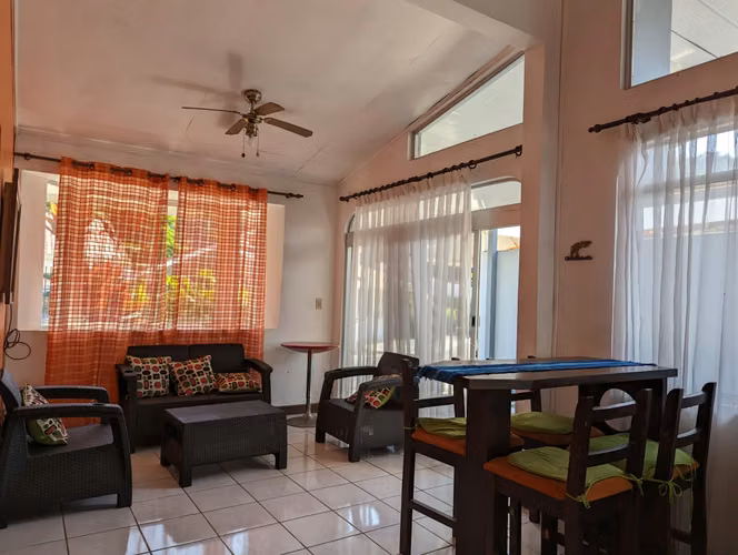 A la venta Linda Casa en Residencial en  Punta Leona - Imagen 4