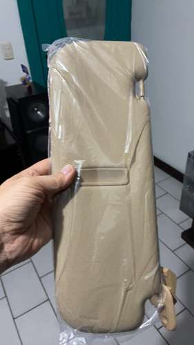 Tapa sol Hyundai Elantra lado chofer