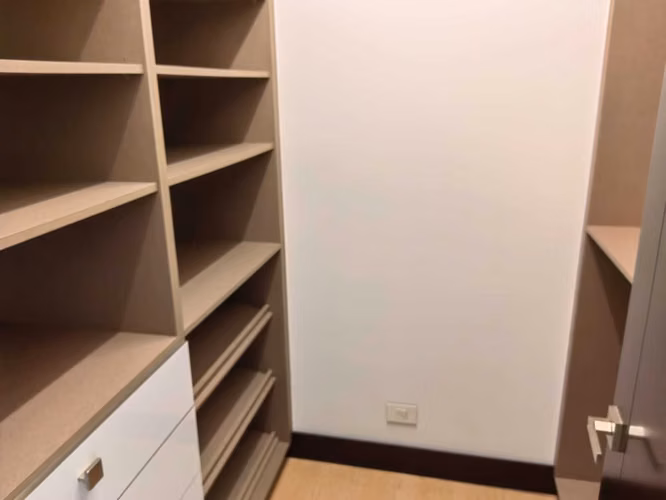 CASA EN VENTA EN EXCLUSIVO CONDOMINIO LINDORA SANTA ANA - Imagen 4