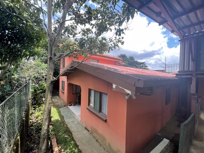 Se vende propiedad con uso mixto en Granadilla, Curridabat (AD) - Imagen 9