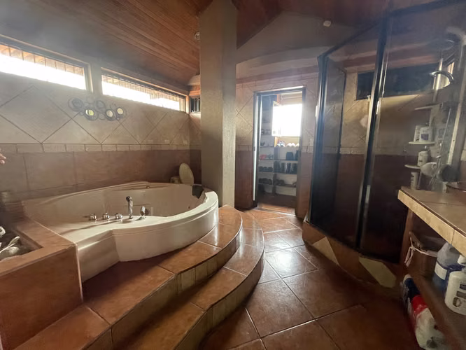 Se vende propiedad con uso mixto en Granadilla, Curridabat (AD) - Imagen 17