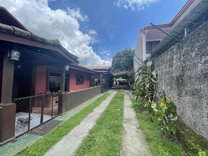 Se vende propiedad con uso mixto en Granadilla, Curridabat (AD) - Imagen 5