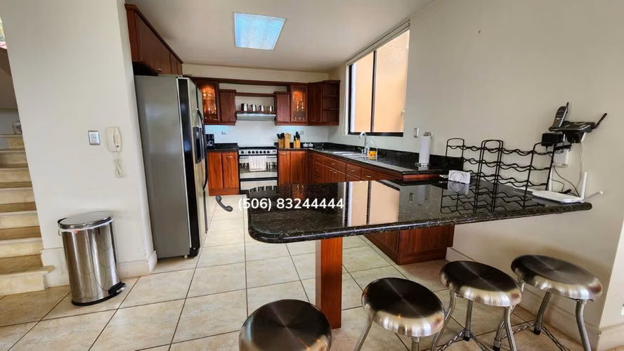 CASA INDEPENDIENTE EN VENTA EN SAN ANTONIO DE ESCAZÚ - Imagen 14