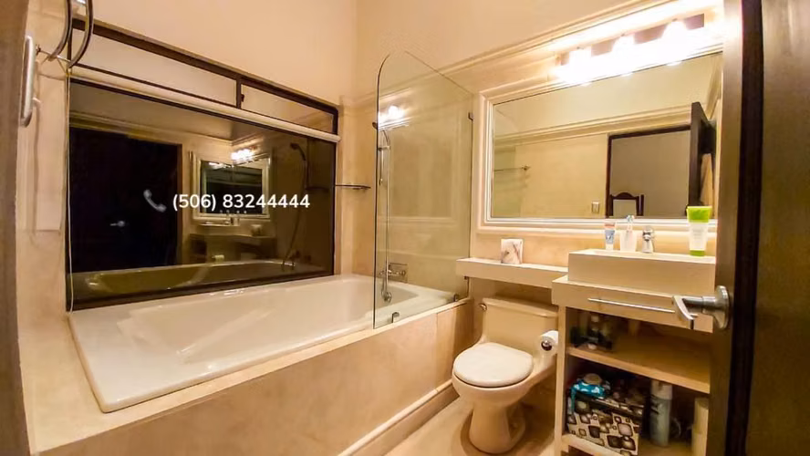 CASA INDEPENDIENTE EN VENTA EN SAN ANTONIO DE ESCAZÚ - Imagen 5