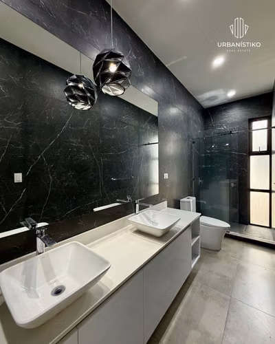 OPORTUNIDAD Alquiler de casa con piscina en SANTA ANA moderna $4200 - Imagen 9