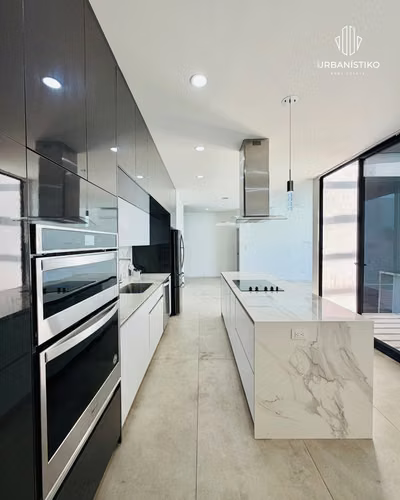 OPORTUNIDAD Alquiler de casa con piscina en SANTA ANA moderna $4200 - Imagen 5