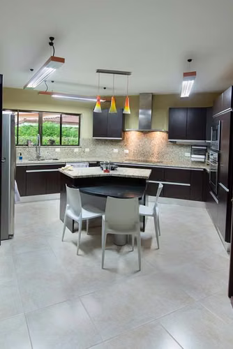 CASA UNA PLANTA Condominio SANTA ANA
