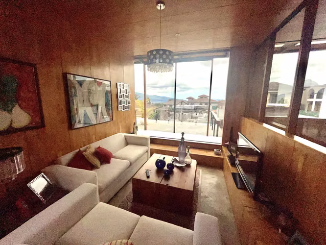 Se vende casa de lujo en Bosques Altamonte, Curridabat (AD)