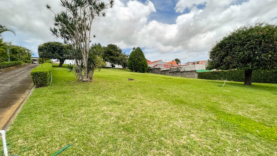 Propiedad en venta en Guadalupe para desarrollo inmobiliario (FE)