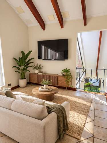 Viva en la  Naturaleza,Alquiler Residencia de Lujo Cerro Colón | 604m² c/  6 dor + 5 Baños + 5 Park | $3,500  / mes