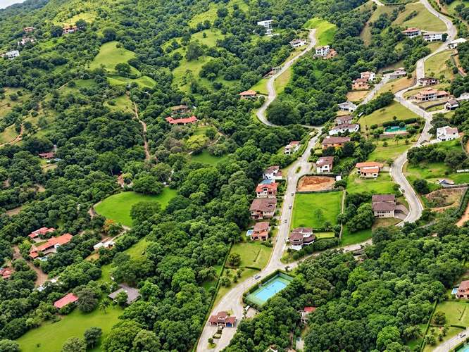 Viva en la  Naturaleza,Alquiler Residencia de Lujo Cerro Colón | 604m² c/  6 dor + 5 Baños + 5 Park | $3,500  / mes