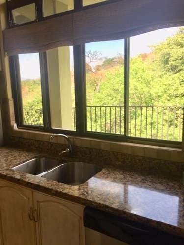 Viva en la  Naturaleza,Alquiler Residencia de Lujo Cerro Colón | 604m² c/  6 dor + 5 Baños + 5 Park | $3,500  / mes
