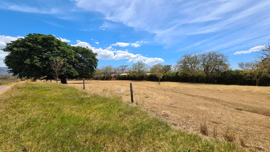 Venta terreno plano para desarrollo c/río al fondo Guácima Alajuela - Imagen 9