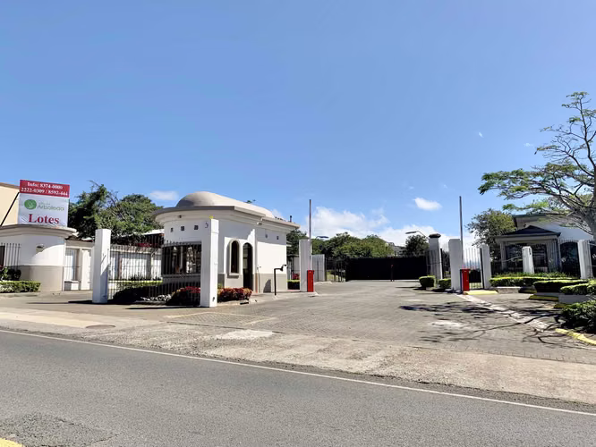 VENDO LOTE DE 361 M2 EN SAN ISIDRO DE HEREDIA - Imagen 9