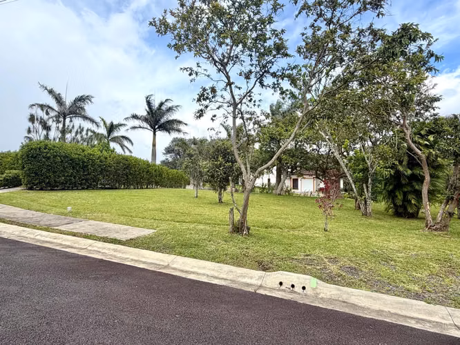 VENDO LOTE DE 361 M2 EN CONDOMINIO EN SAN ISIDRO DE HEREDIA - Imagen 2