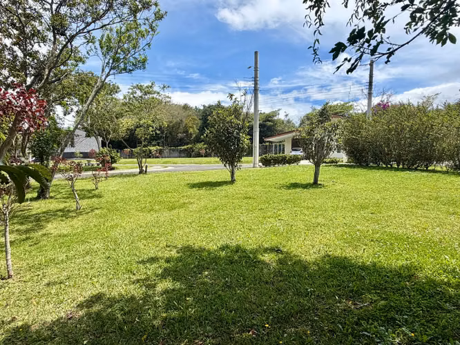 VENDO LOTE DE 361 M2 EN SAN ISIDRO DE HEREDIA