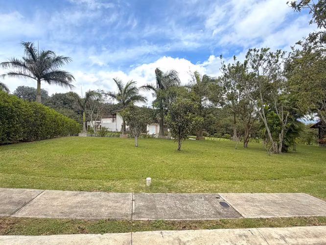 VENDO LOTE DE 361 M2 EN CONDOMINIO EN SAN ISIDRO DE HEREDIA - Imagen 3