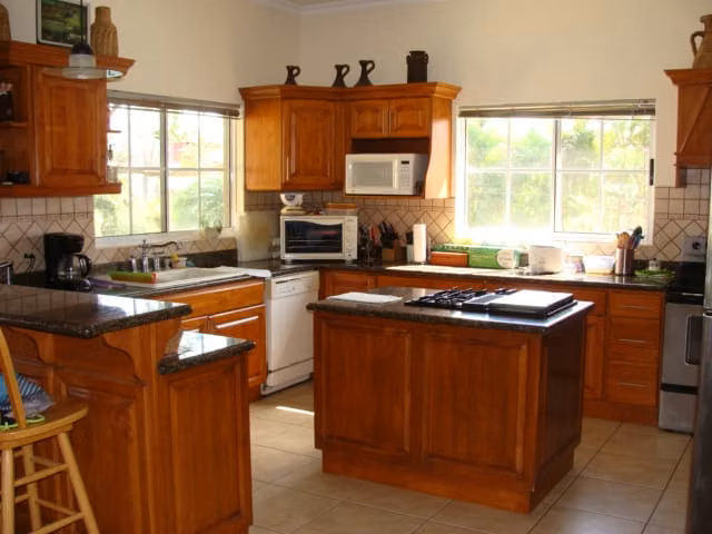 Casa en residencial a la venta en Santa Ana - Imagen 5