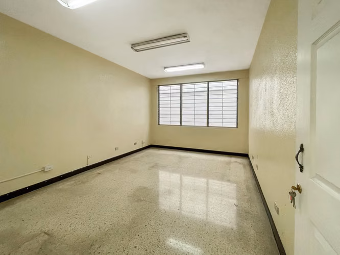 Se vende o alquila edificio con parqueo en el centro de San José (AD). - Imagen 7