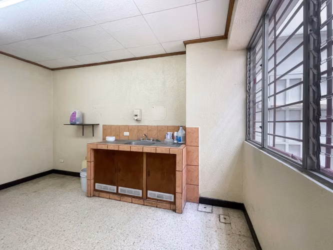 Se vende o alquila edificio con parqueo en el centro de San José (AD). - Imagen 20