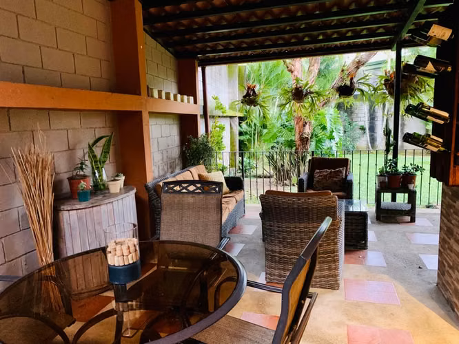 REBAJA $40.000 - VENTA DE CASA AYARCO INDEPENDIENTE C/ BUEN PATIO - CURRIDABAT