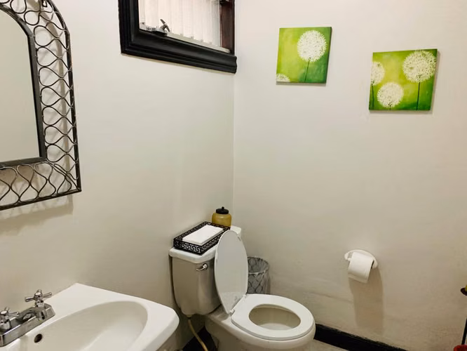 REBAJA $40.000 - VENTA DE CASA AYARCO INDEPENDIENTE C/ BUEN PATIO - CURRIDABAT