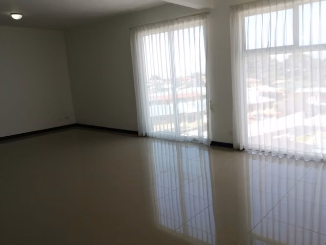 VENTA DE APARTAMENTO - TORRES DE GRANADILLA - CURRIDABAT