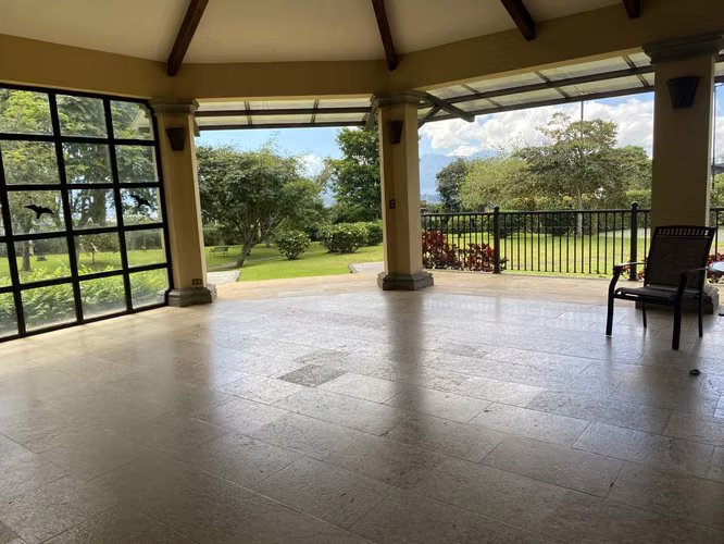 Vende Condominio El Olivar Colinas de Montealegre, Tres Ríos