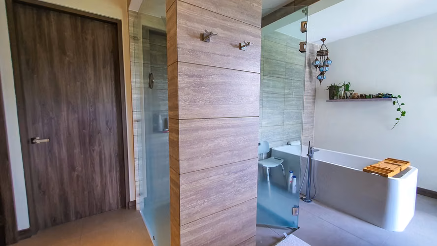 Venta de Amplio Apartamento en Condominio en San Rafael de Escazú - Imagen 13