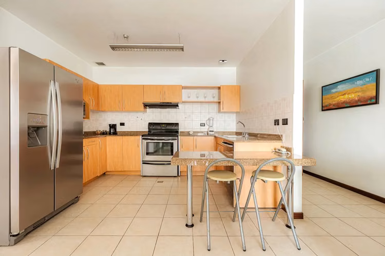 Apartamento en Trejos Montealegre a solo 3 minutos de Avenida Escazú - Imagen 6