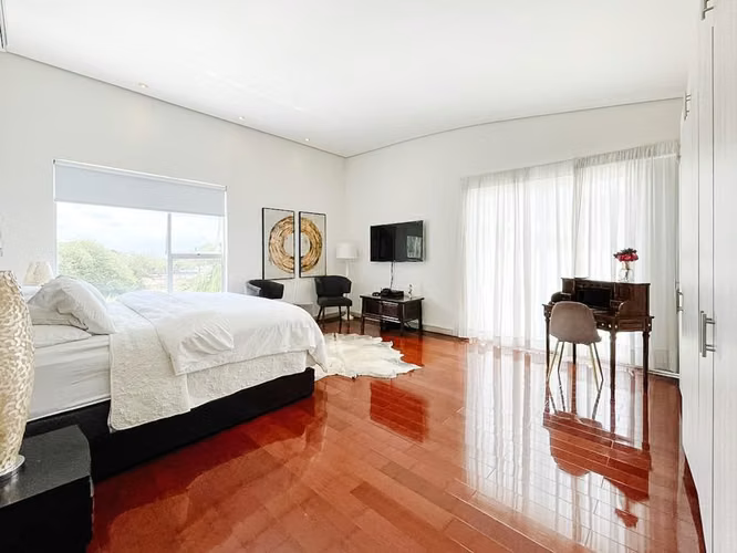 VENTA DE CASA EN CONDOMINIO POZOS DE SANTA ANA CON PISCINA PROPIA. - Imagen 10